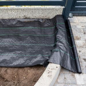 Agrotekstil crni (1.05m 100m)